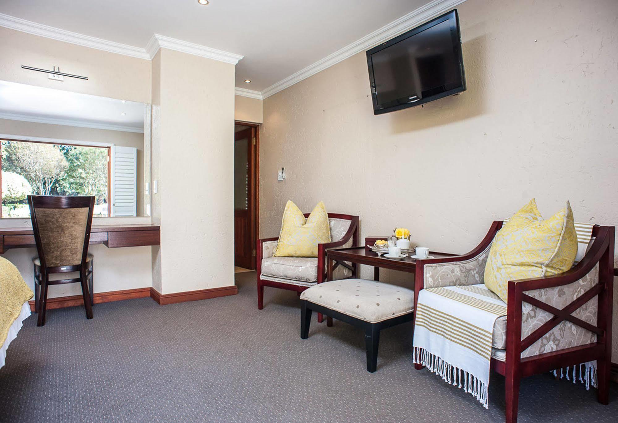 River Meadow Manor سنتوريون المظهر الخارجي الصورة