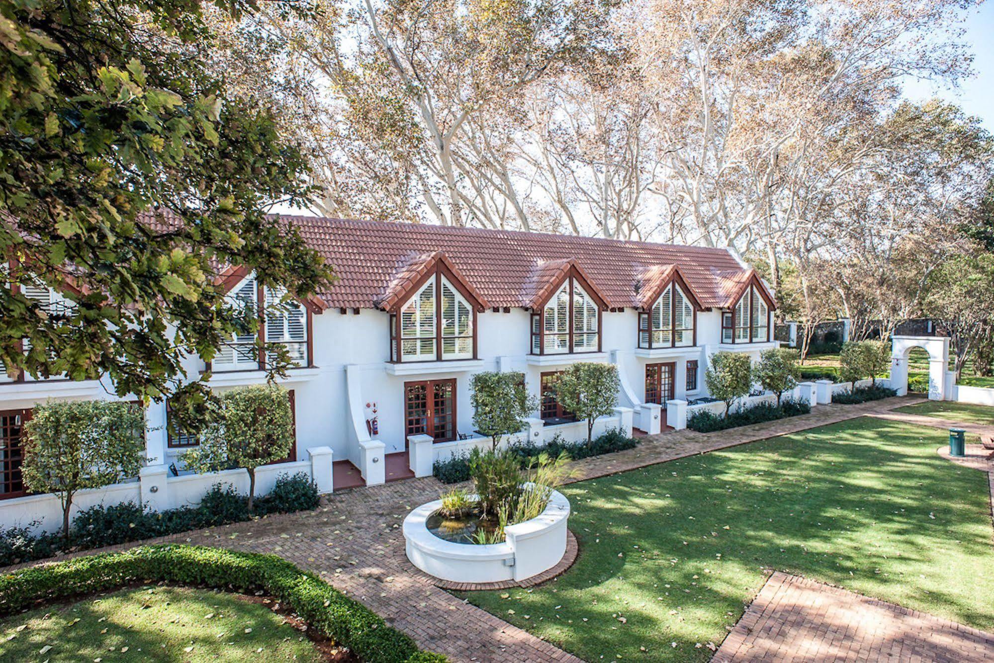 River Meadow Manor سنتوريون المظهر الخارجي الصورة