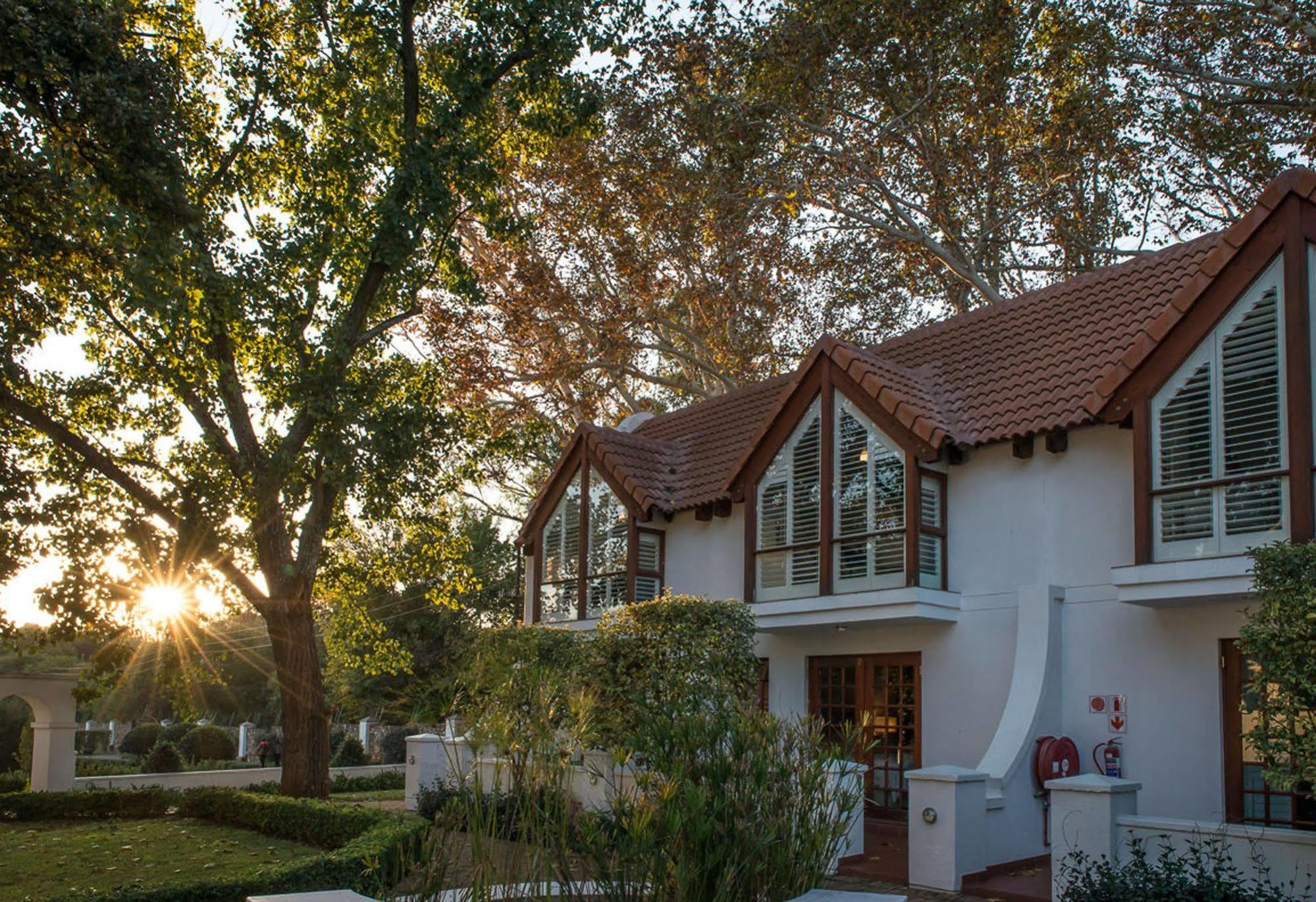 River Meadow Manor سنتوريون المظهر الخارجي الصورة